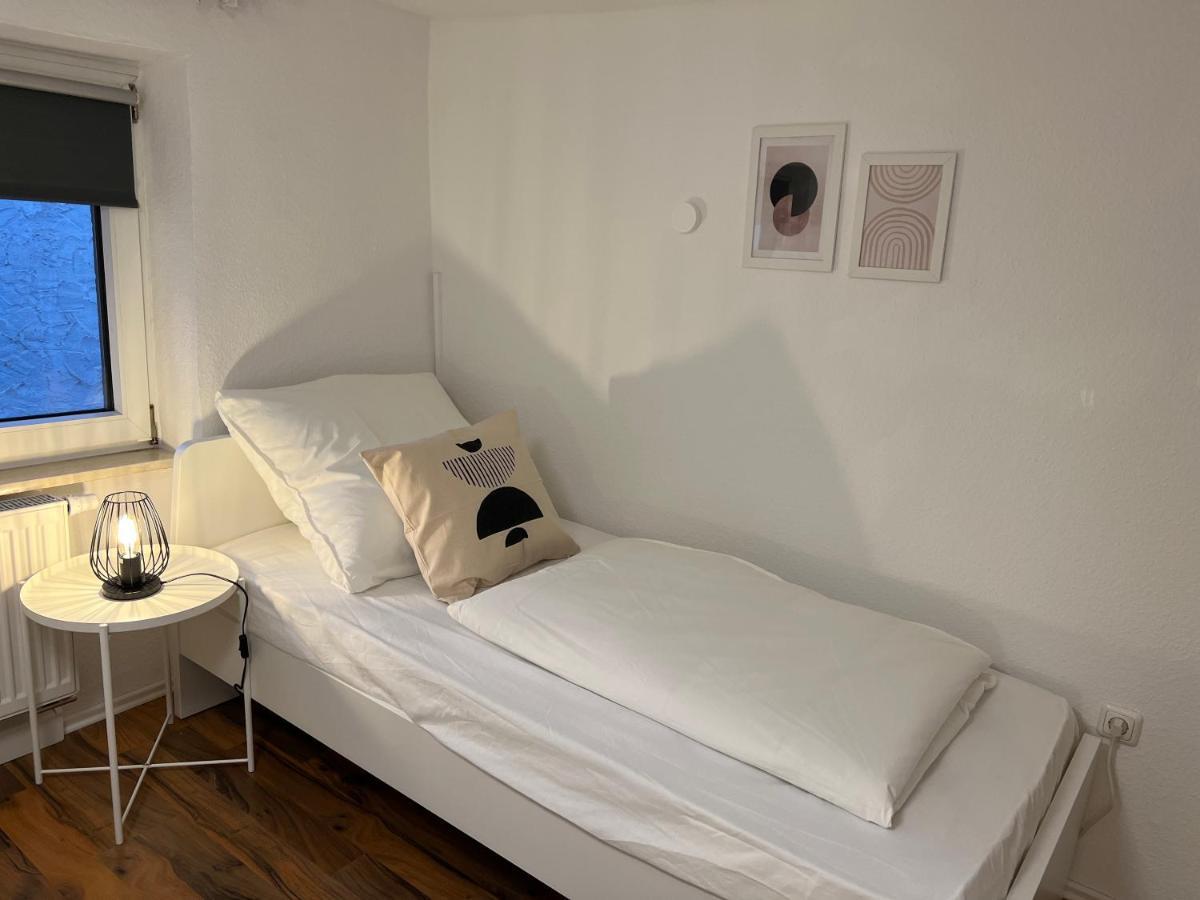 MODERNES HAUS FÜR 7 GÄSTE 90m2 TV NETFLIX WLAN Momlingen Exterior foto